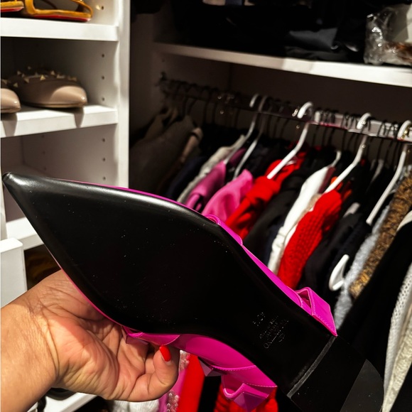 Valentino Garavani Pink Rockstud Pointed-Toe Flat - Picture 2 of 3